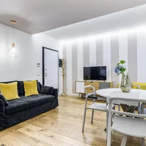 Appartement Beplace In Porta Venezia, Milan