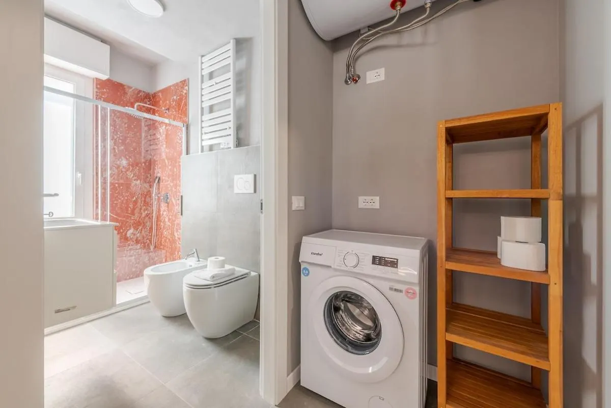 Costanza Luxury Apartment Milan