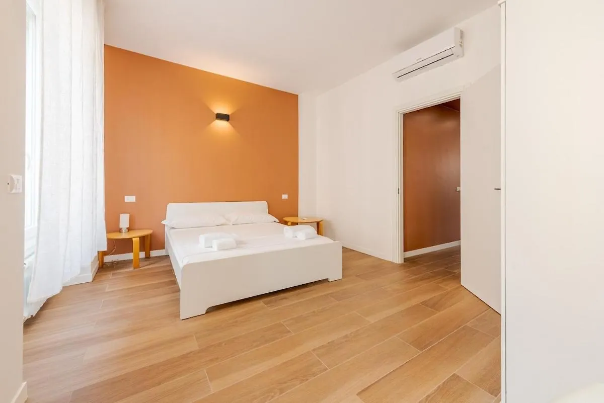 Costanza Luxury Apartment Milan