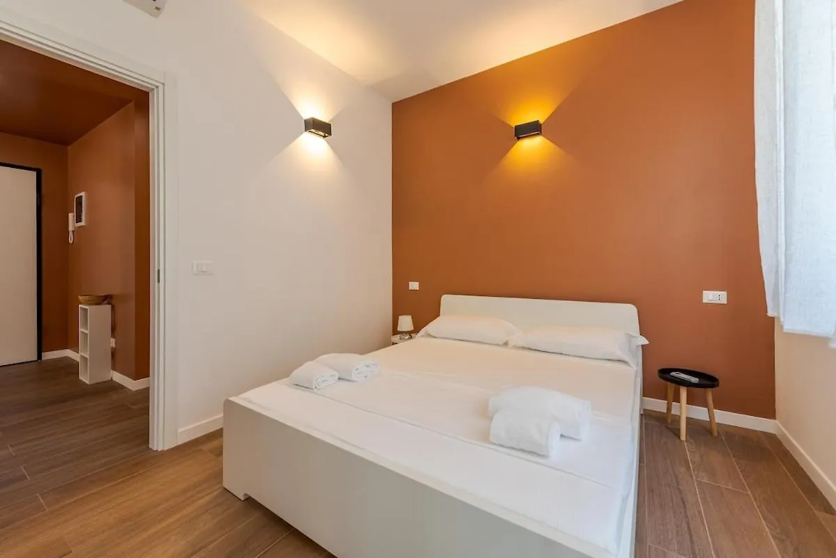 Costanza Luxury Apartment Milan 0*,