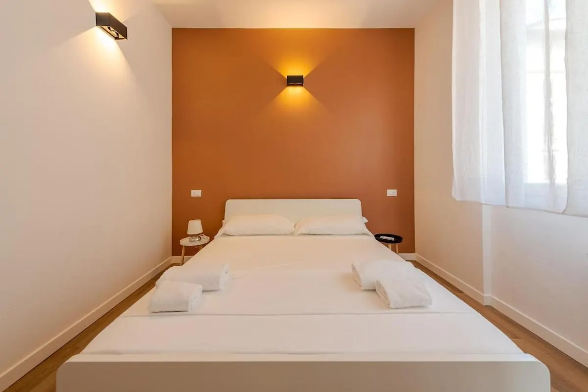 Costanza Luxury Apartment Milan