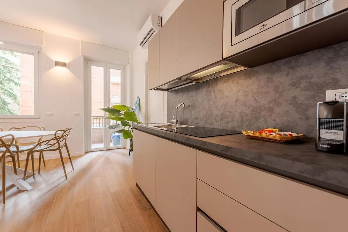 Costanza Luxury Apartment Milan Italy