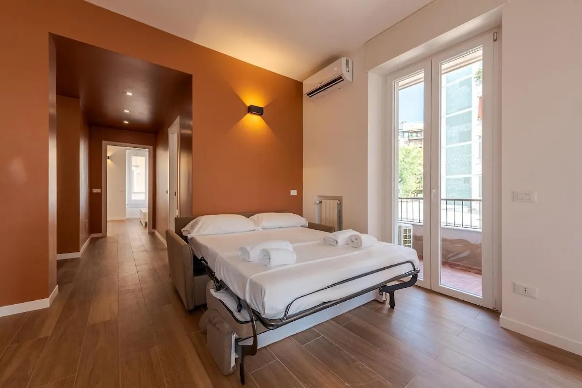 Costanza Luxury Apartment Milan Italy