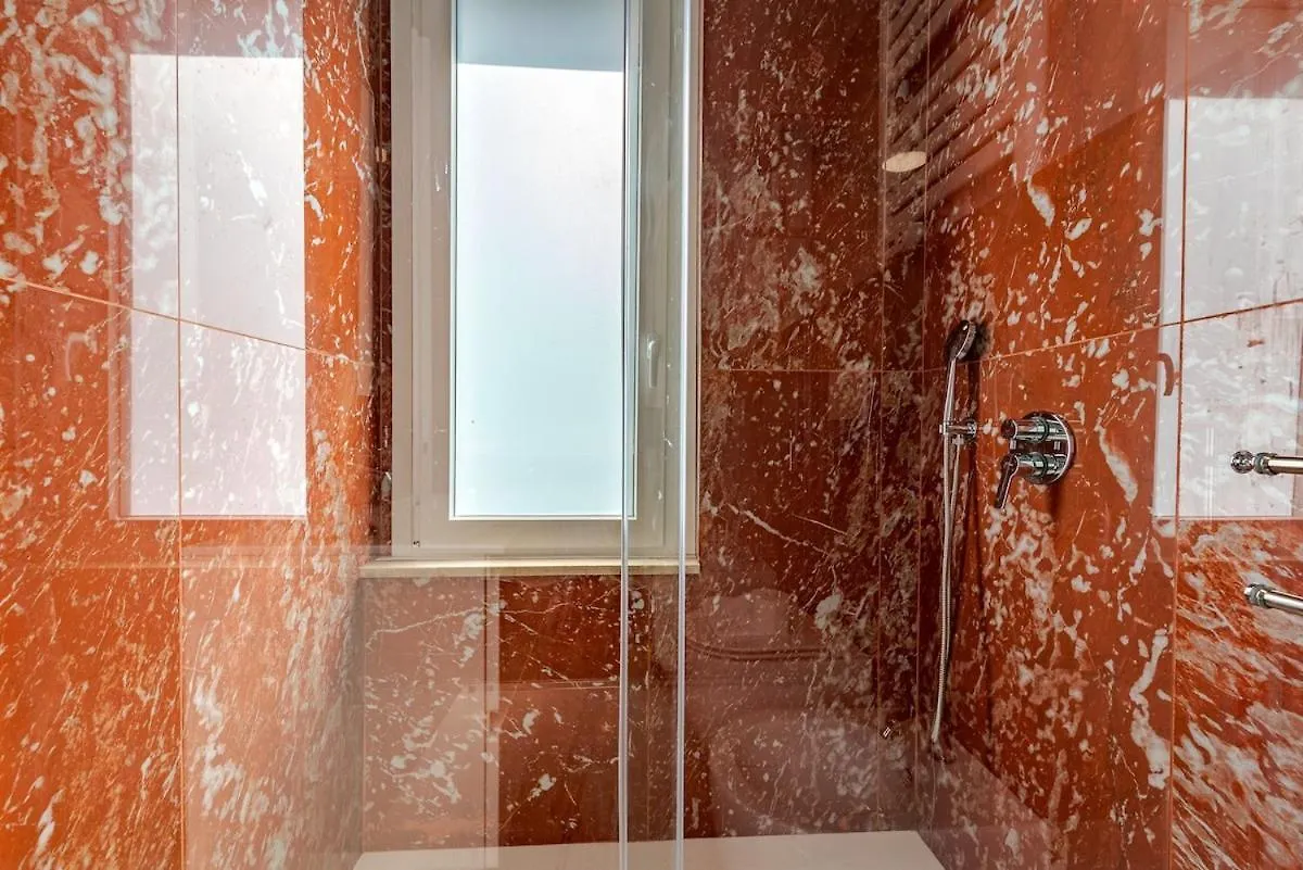 Costanza Luxury Apartment Milan